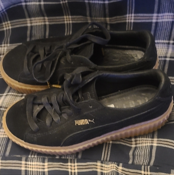 Puma Black Suede Sneakers with Gum Sole - Picture 3 of 4